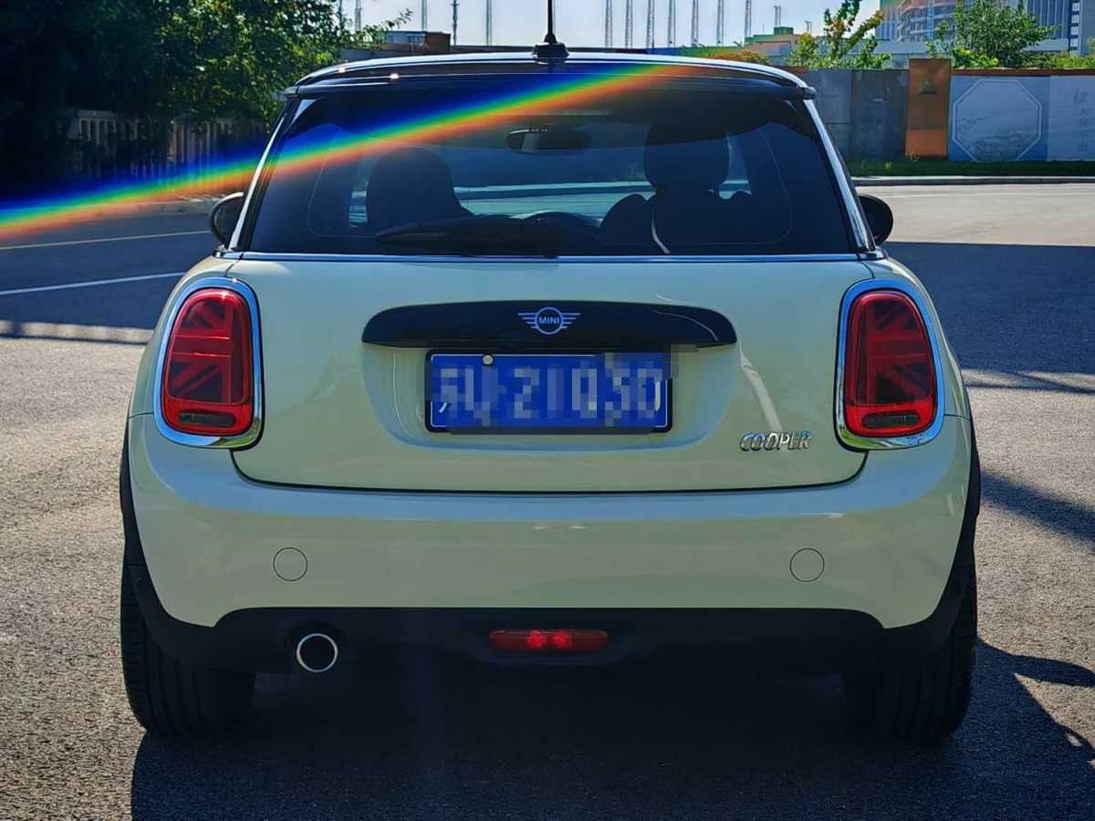 MINI MINI  2020款 1.5T COOPER 藝術(shù)家圖片