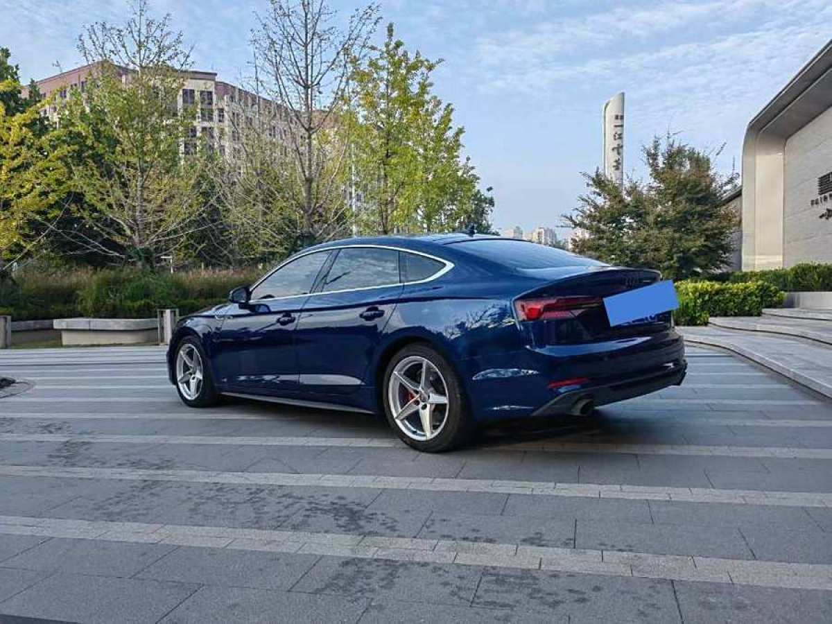 奧迪 奧迪A5  2017款 Sportback 40 TFSI 時(shí)尚型圖片