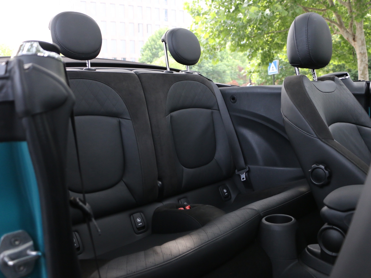 MINI MINI  2019款 1.5T COOPER CABRIO 經(jīng)典派圖片