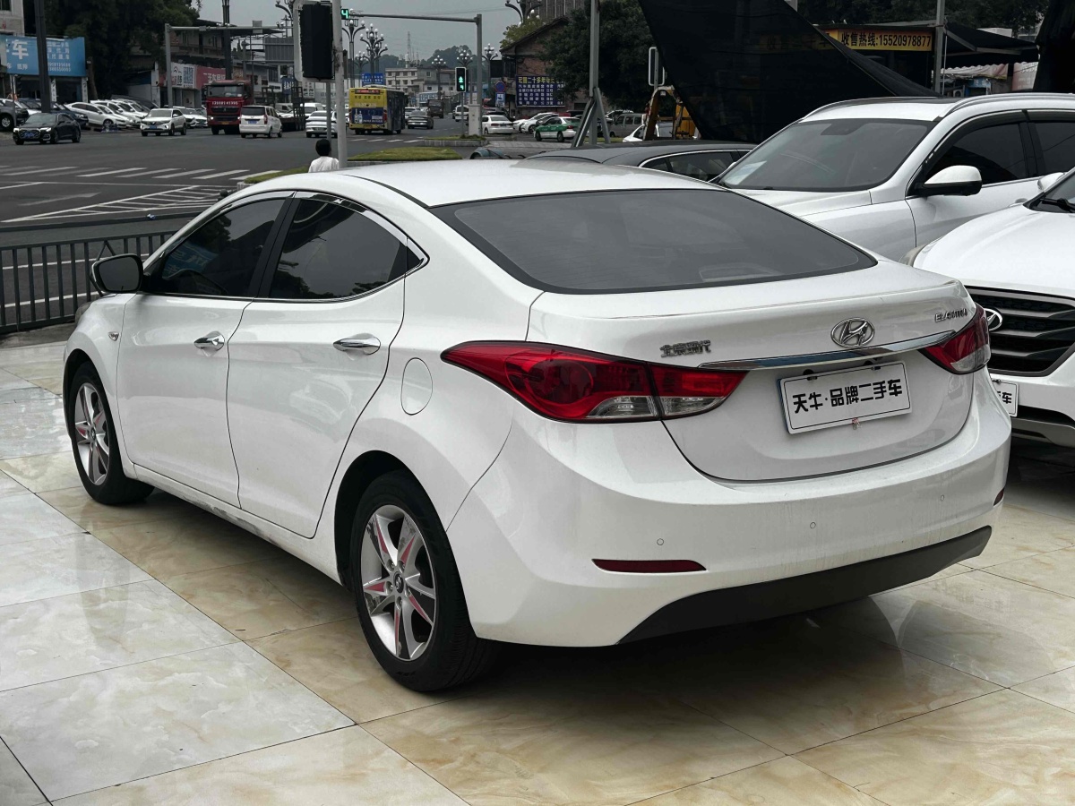 2014年9月現(xiàn)代 朗動  2015款 1.6L 自動時尚型