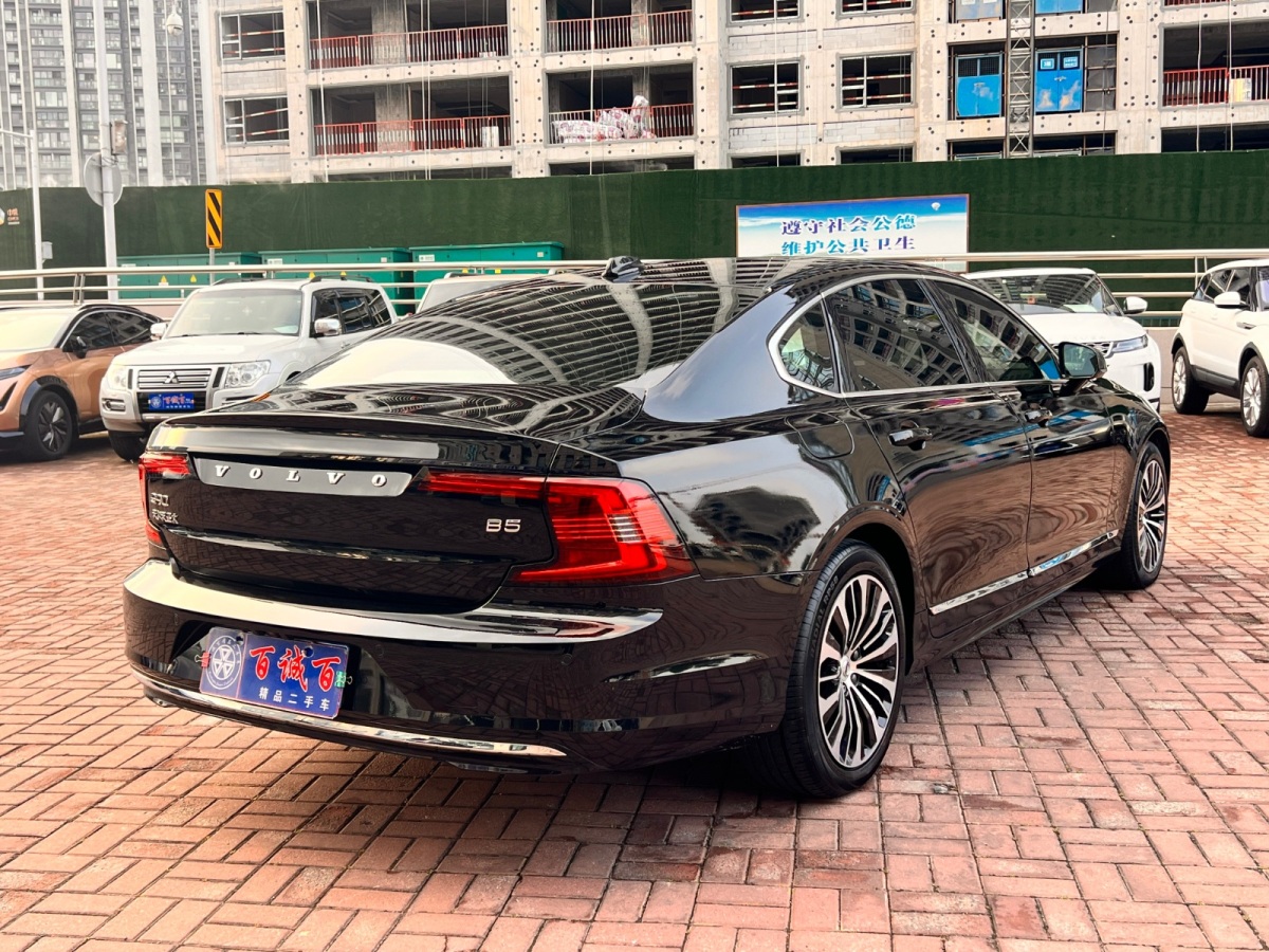 沃爾沃 S90  2024款 B5 智逸豪華版圖片