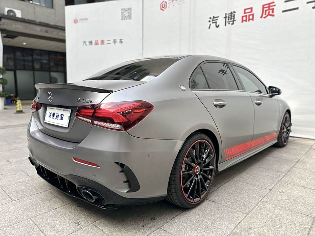 奔馳 奔馳A級AMG  2022款 AMG A 35 L 4MATIC 熾夜特別版圖片