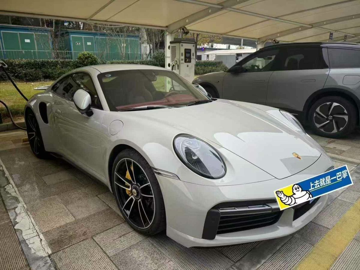 保時捷 911  2024款 Turbo 3.7T 50周年紀(jì)念版圖片