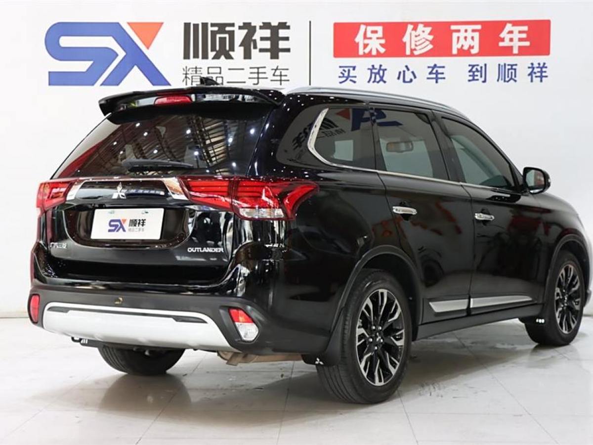 三菱 欧蓝德  2019款 2.0L 两驱畅享版 7座 国VI图片