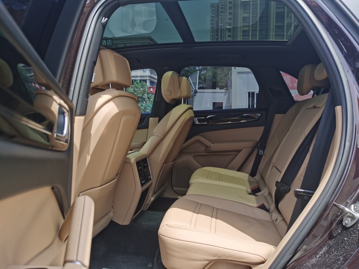 保時(shí)捷 Cayenne  2019款 Cayenne 3.0T圖片
