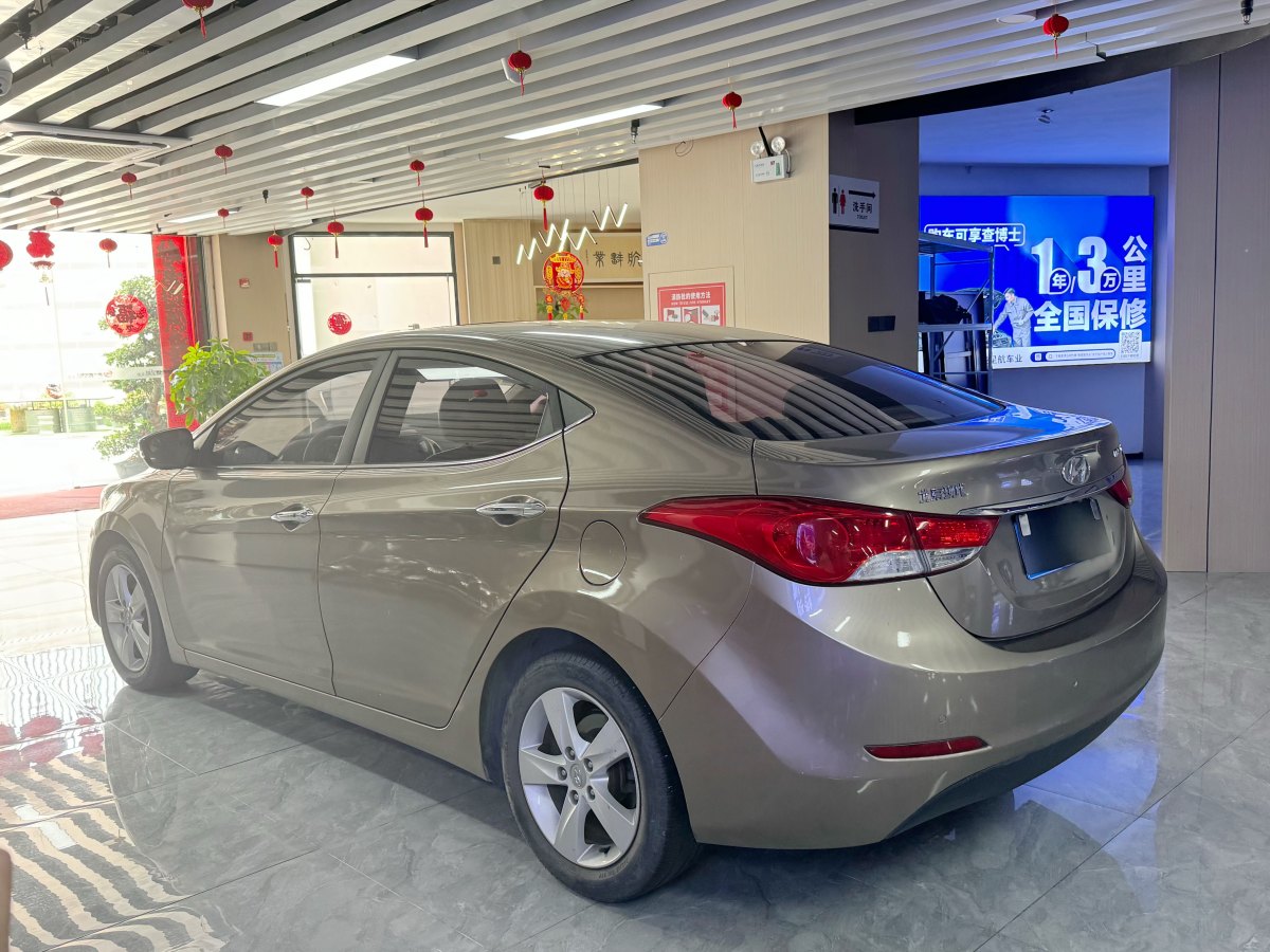 2014年10月現(xiàn)代 朗動  2013款 1.6L 自動領先型