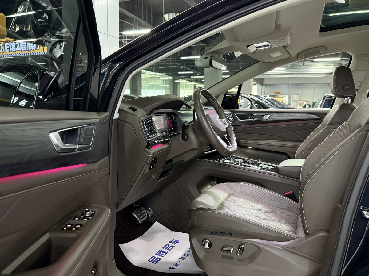 大眾 威然  2023款 改款 380TSI 尊貴版圖片