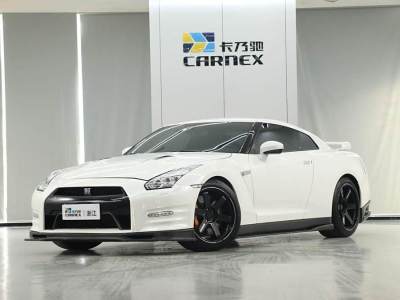 2015年12月 日產(chǎn) GT-R(進口) 3.8T 豪華棕紅內(nèi)飾版圖片