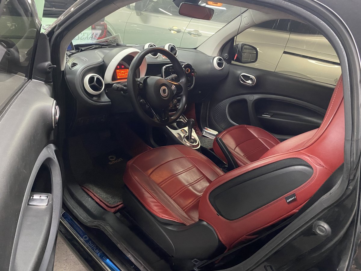 smart fortwo  2015款 1.0L 52千瓦硬頂靈動(dòng)版圖片