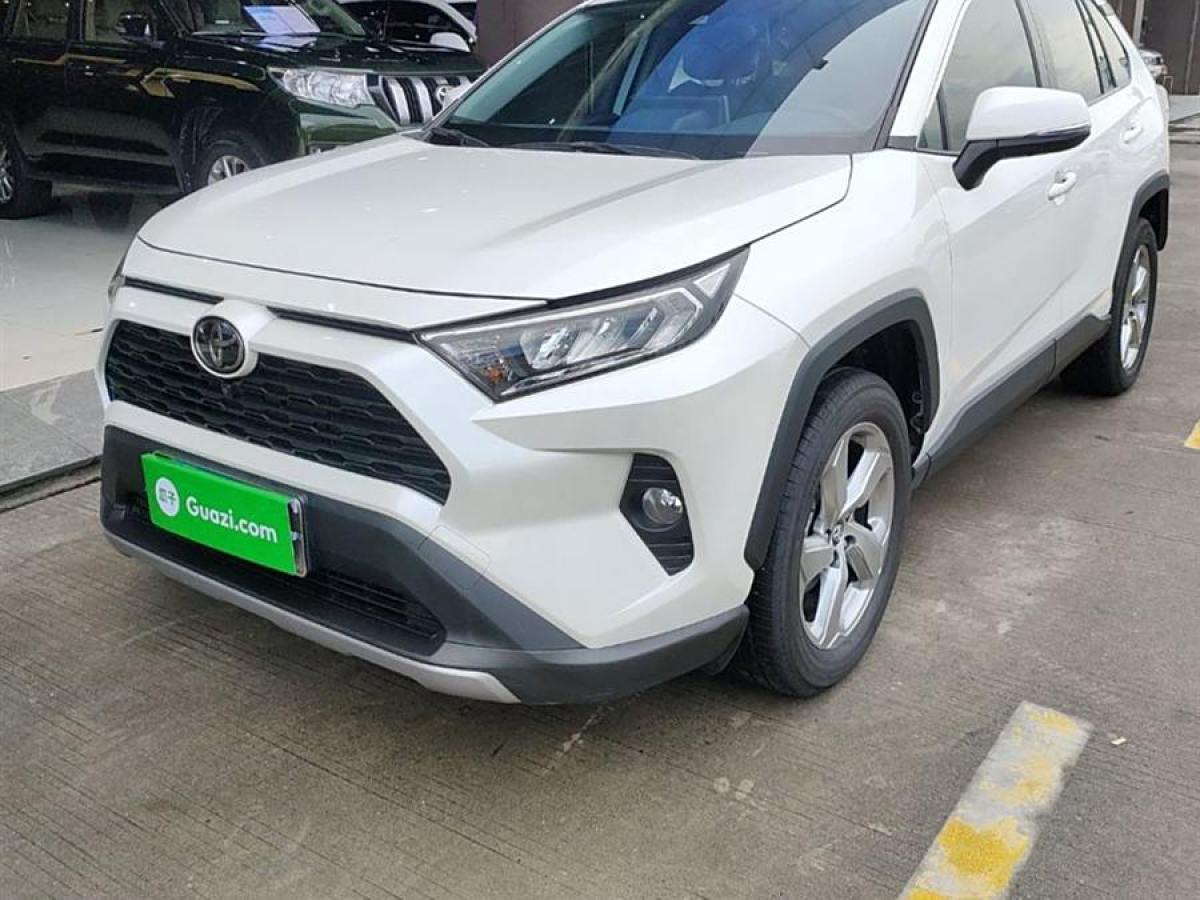 豐田 RAV4榮放  2020款 2.0L CVT兩驅(qū)風尚版圖片