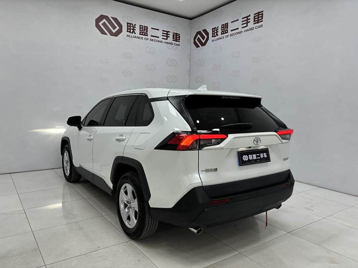 豐田 RAV4榮放  2023款 2.0L CVT兩驅(qū)都市版圖片