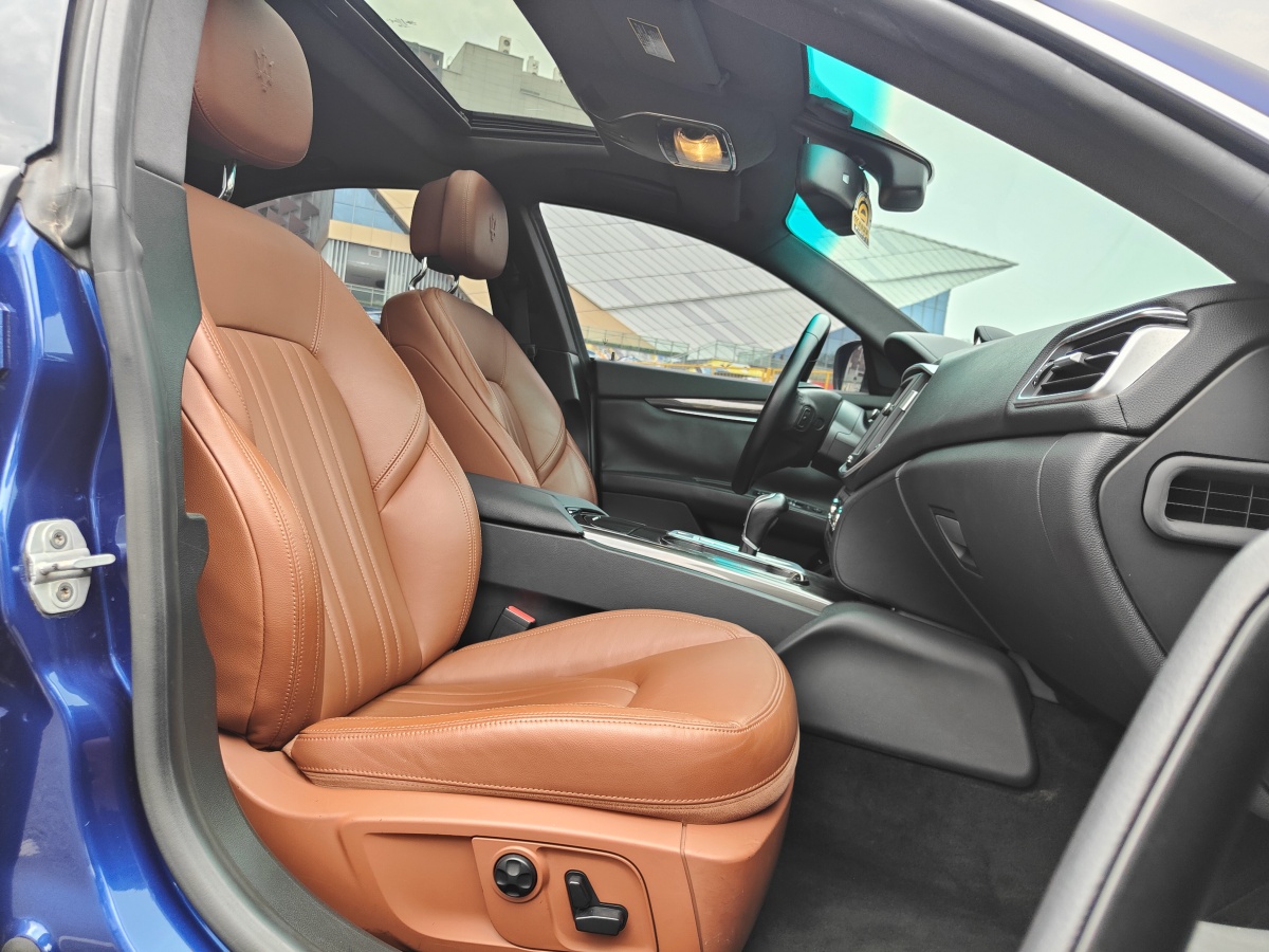 瑪莎拉蒂 Ghibli  2014款 3.0T 標(biāo)準(zhǔn)版圖片