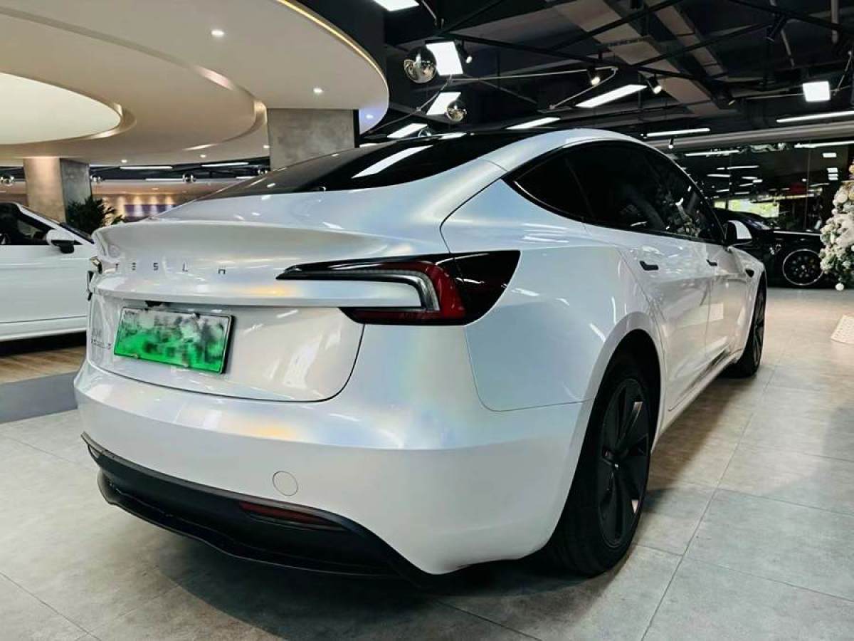 特斯拉 Model Y  2023款 后輪驅(qū)動版圖片