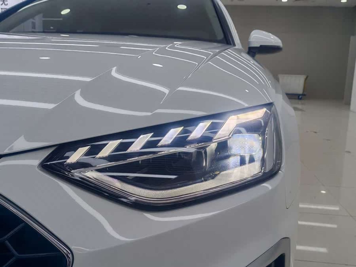 奧迪 奧迪A4L  2022款 40 TFSI 時尚動感型圖片