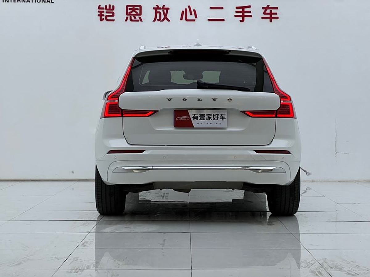 沃爾沃 XC60  2022款 B5 四驅(qū)智遠(yuǎn)豪華版圖片