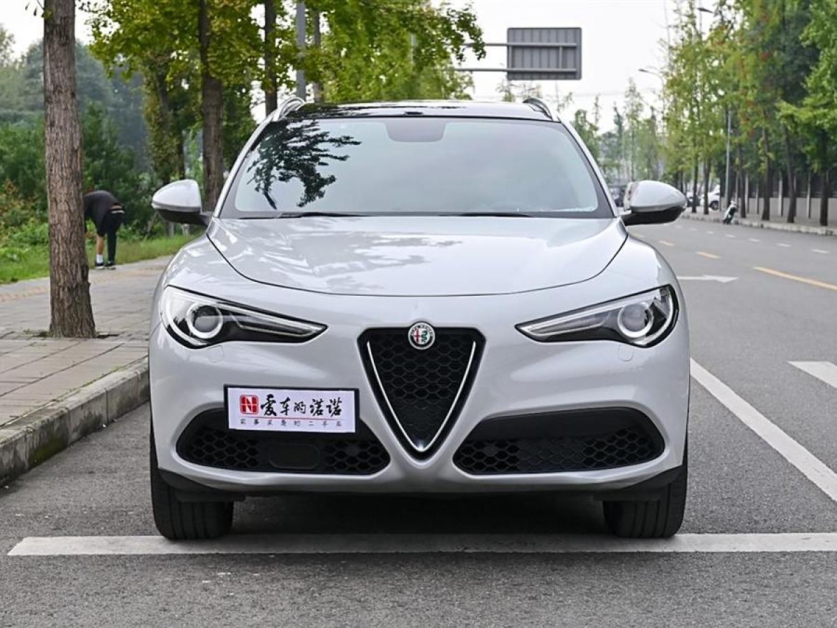 2019年7月阿爾法·羅密歐 Stelvio  2017款 2.0T 200HP 豪華版