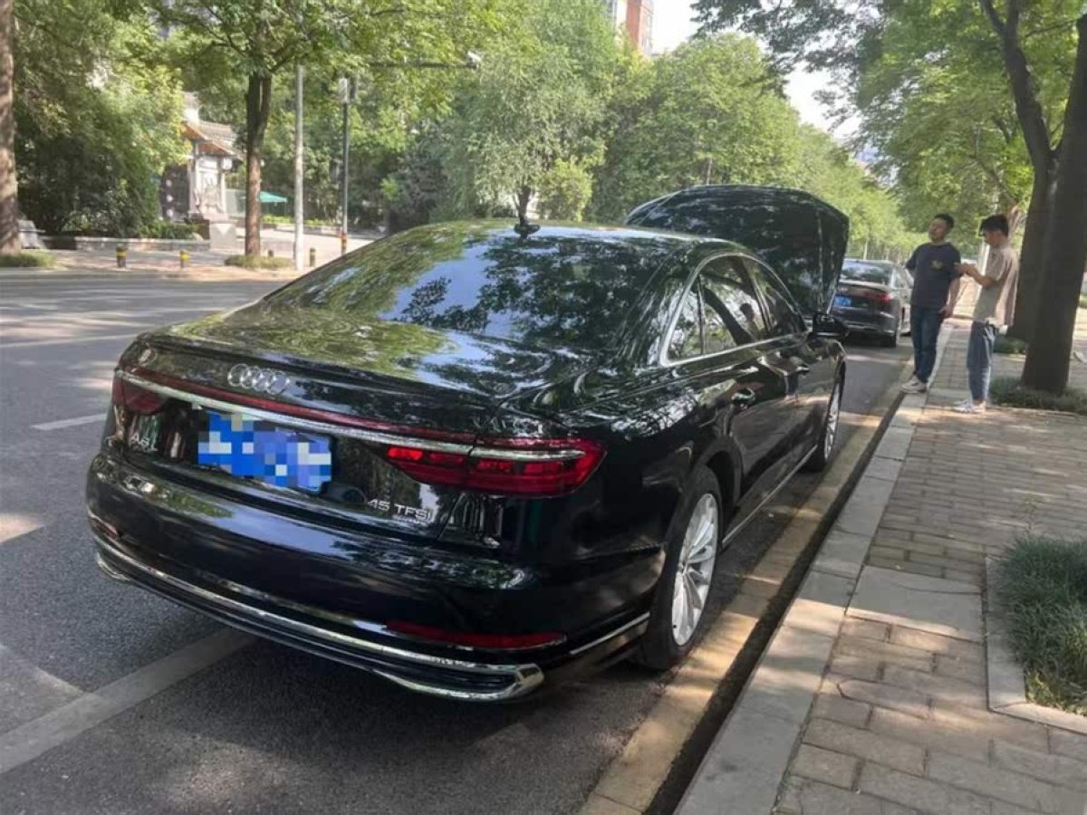 奧迪 奧迪A8  2023款 A8L 45 TFSI quattro 豪華型圖片