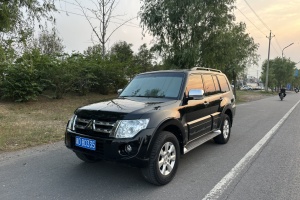 帕杰羅 三菱 3.0L 精英超越版