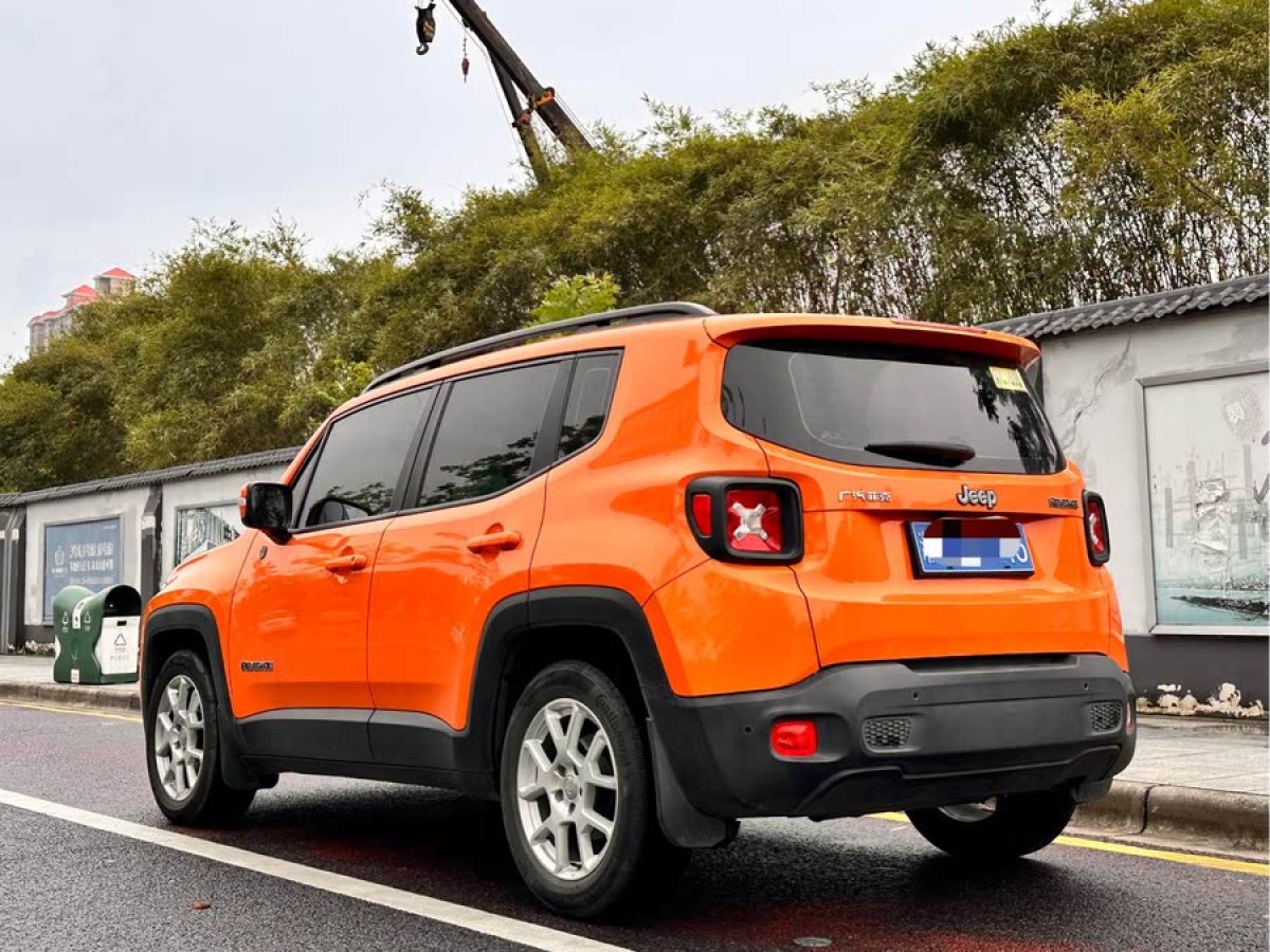 Jeep 自由俠  2019款 220T 自動領先版圖片