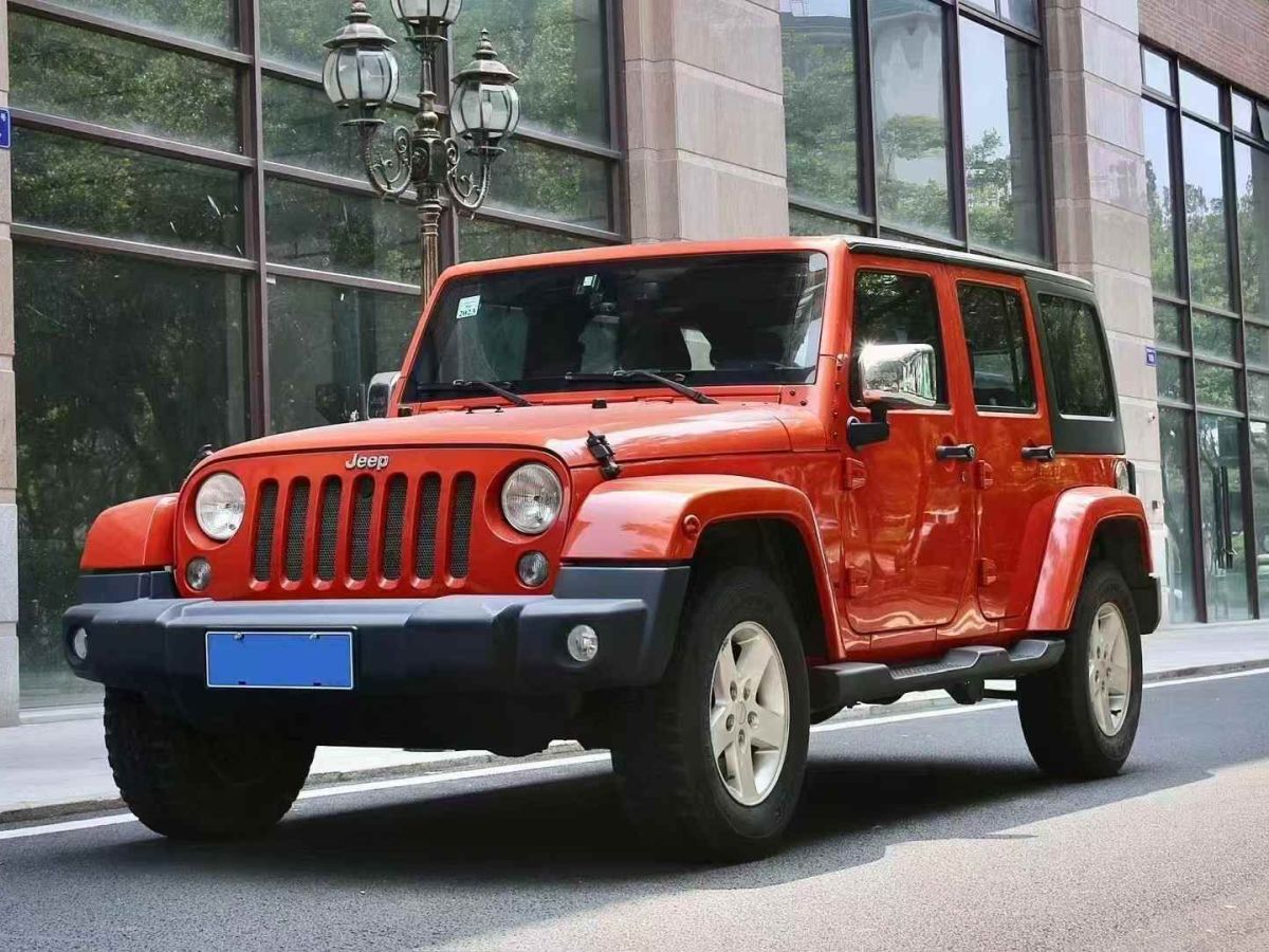 Jeep 牧馬人  2015款 2.8TD Sahara 四門版圖片