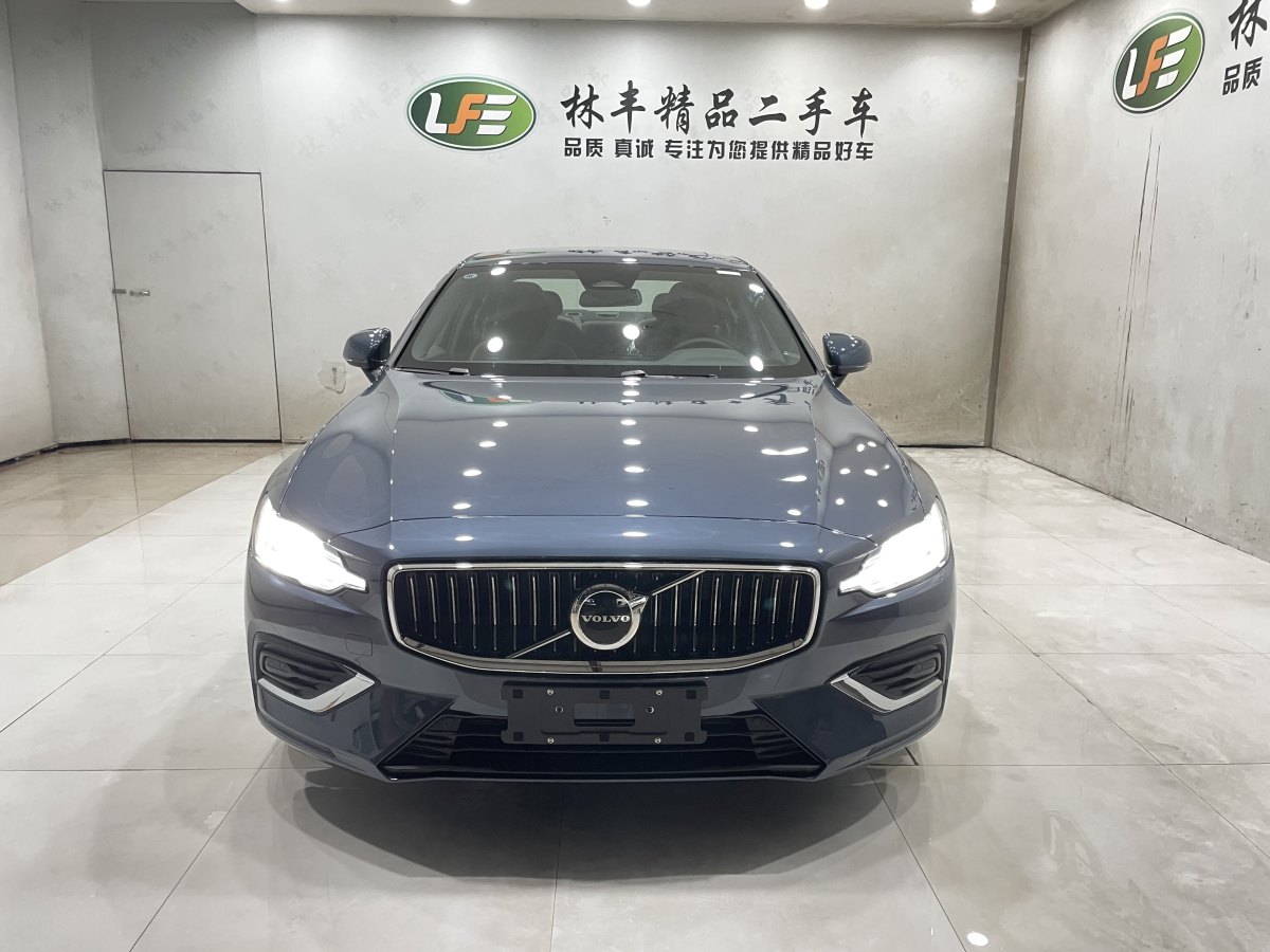 沃爾沃 S60L  2024款 B4 智逸豪華版圖片