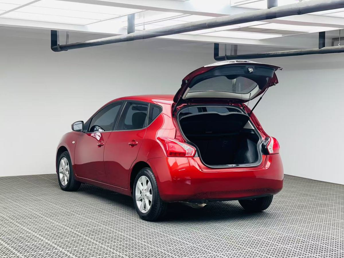 日產(chǎn) 騏達(dá)  2014款 1.6L CVT酷咖版圖片