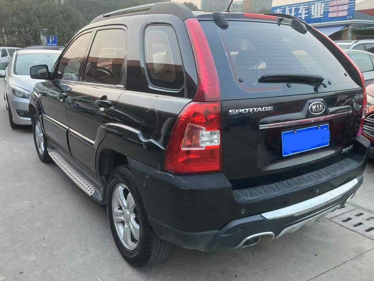 起亞 獅跑  2013款 2.0L 自動(dòng)兩驅(qū)版DLX圖片