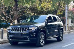 大切諾基 Jeep 3.0L 精英導(dǎo)航版