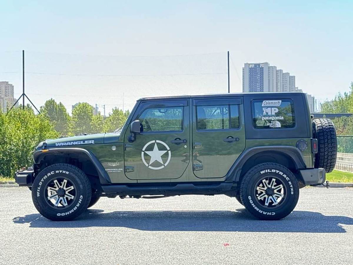 Jeep 牧马人  2008款 3.8L Sahara 两门版图片