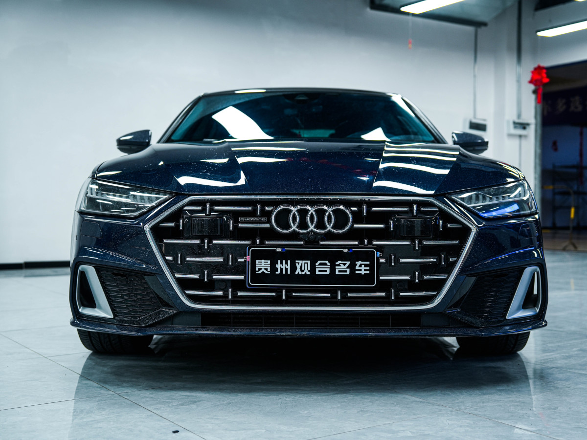 2022年2月奧迪 奧迪A7L  2024款 55TFSI quattro S-line 志遠(yuǎn)型 曜黑套裝