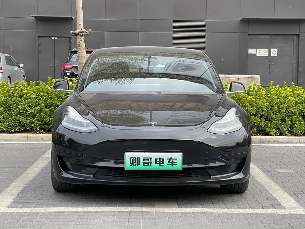 特斯拉 Model 3  2020款 改款 標(biāo)準(zhǔn)續(xù)航后驅(qū)升級(jí)版圖片