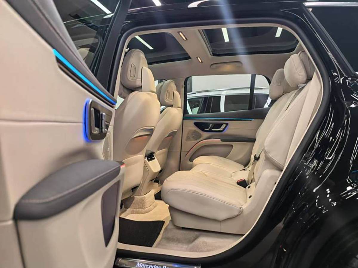 奔馳 奔馳EQS SUV  2023款 450 4MATIC 先鋒版圖片