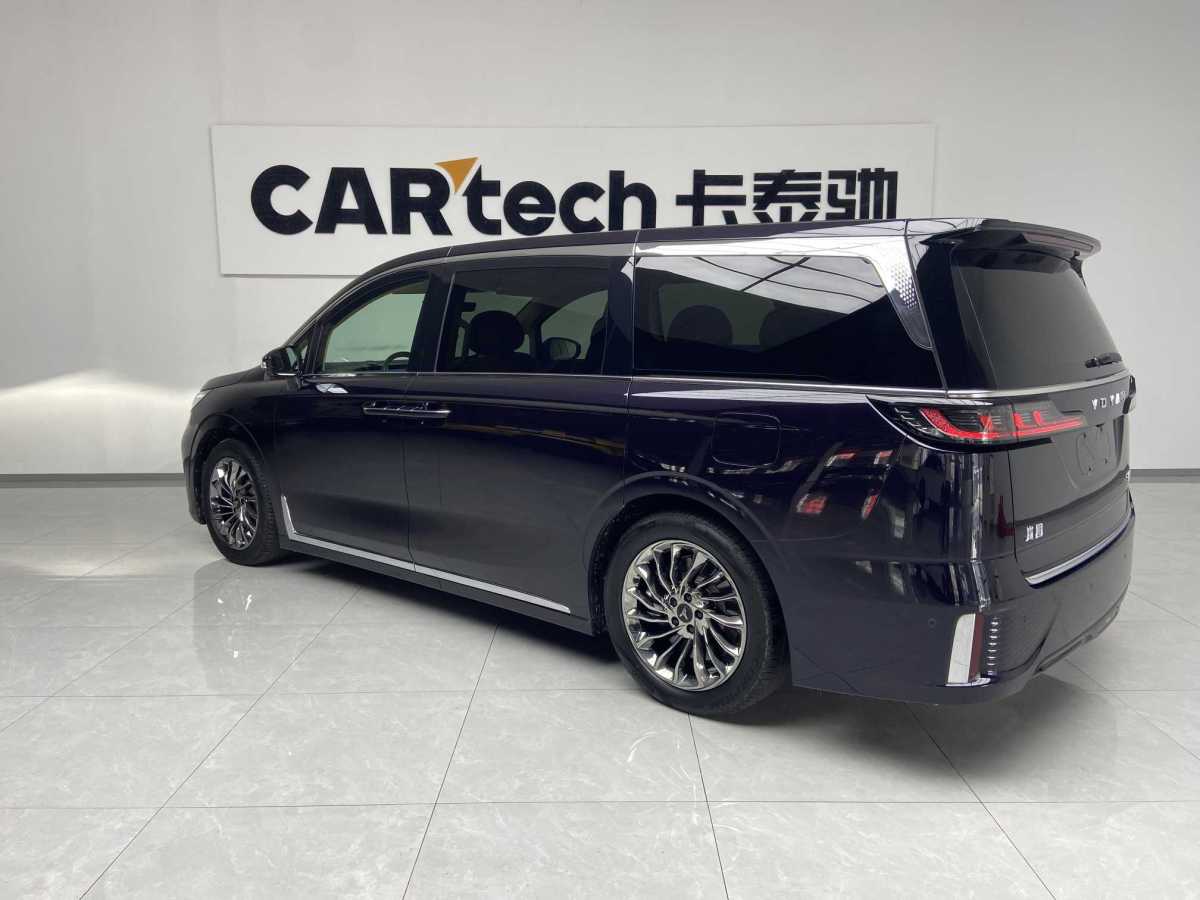 嵐圖 夢想家  2024款 PHEV 超長續(xù)航旗艦版圖片