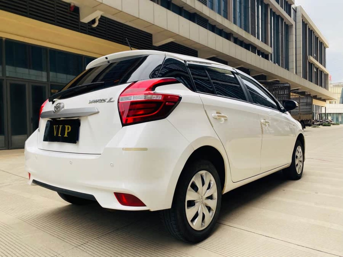 豐田 YARiS L 致炫  2022款 1.5L CVT領(lǐng)先PLUS版圖片