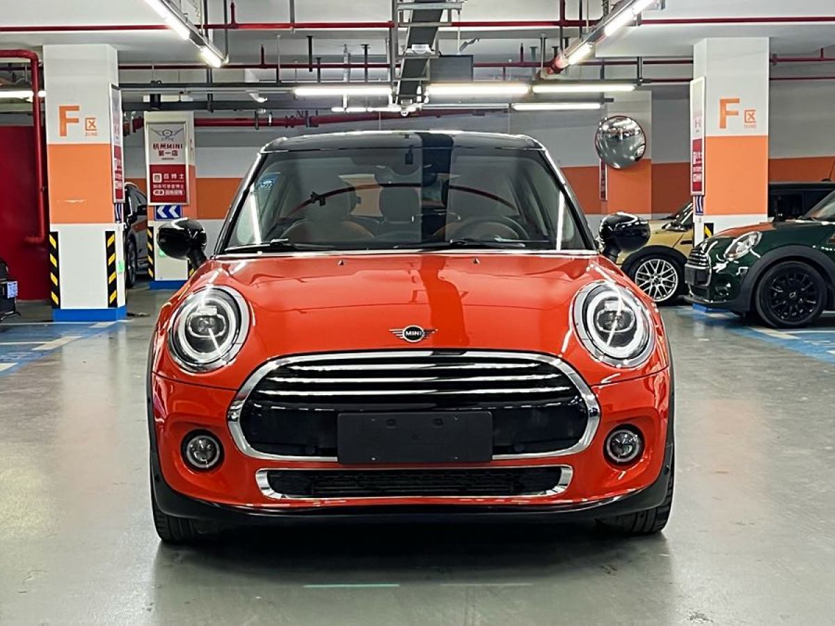 2020年2月MINI MINI  2019款 1.5T COOPER 經(jīng)典派 五門版