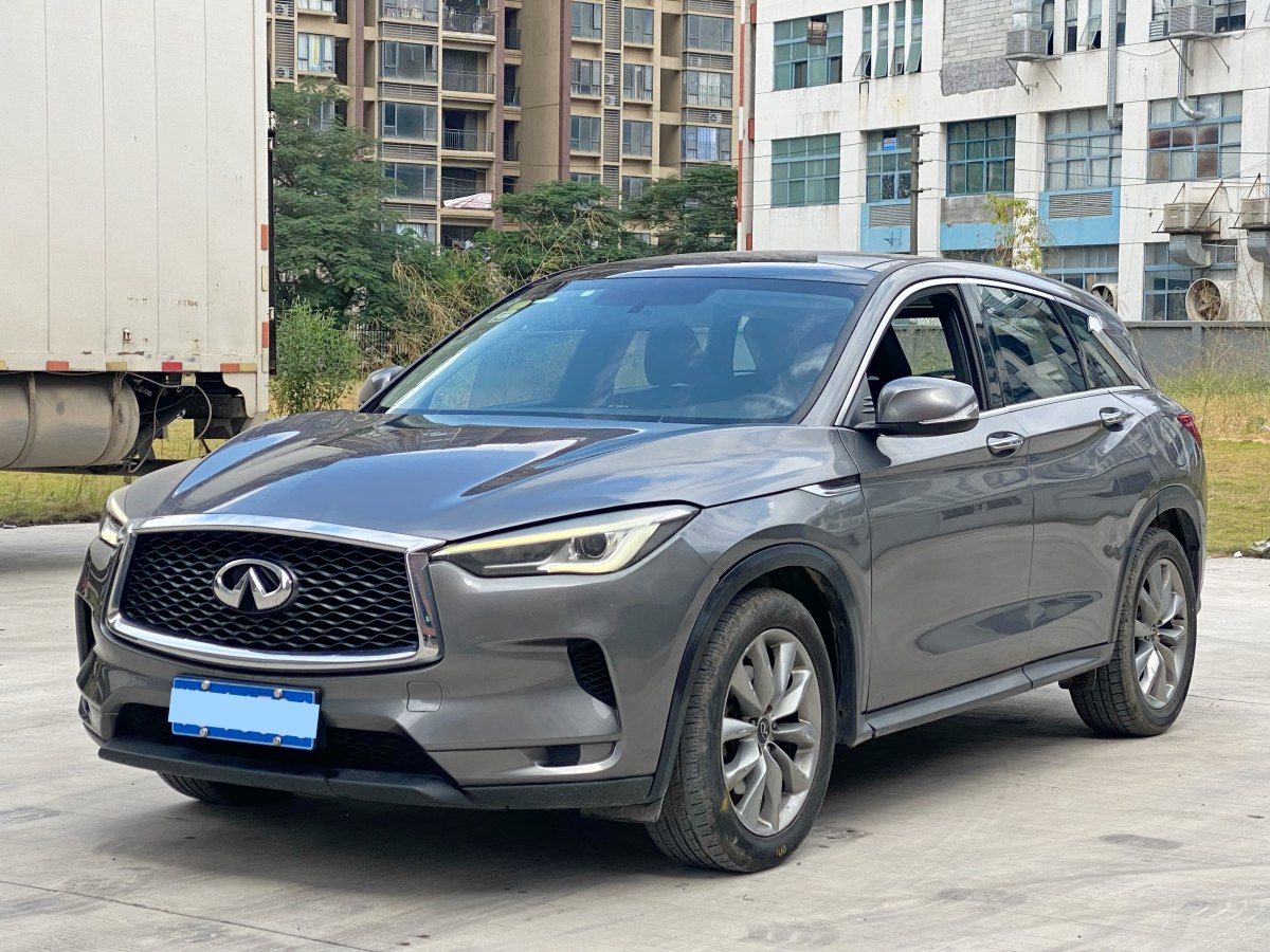 英菲尼迪 QX50  2020款 改款 2.0T 兩驅(qū)菁英版圖片