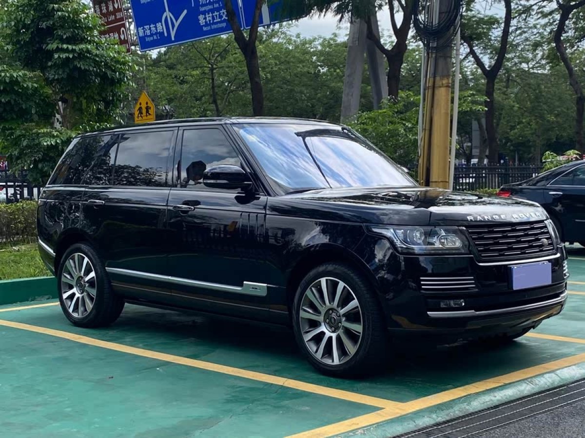 路虎 攬勝  2016款 5.0 V8 SC AB 尊崇創(chuàng)世加長(zhǎng)版圖片
