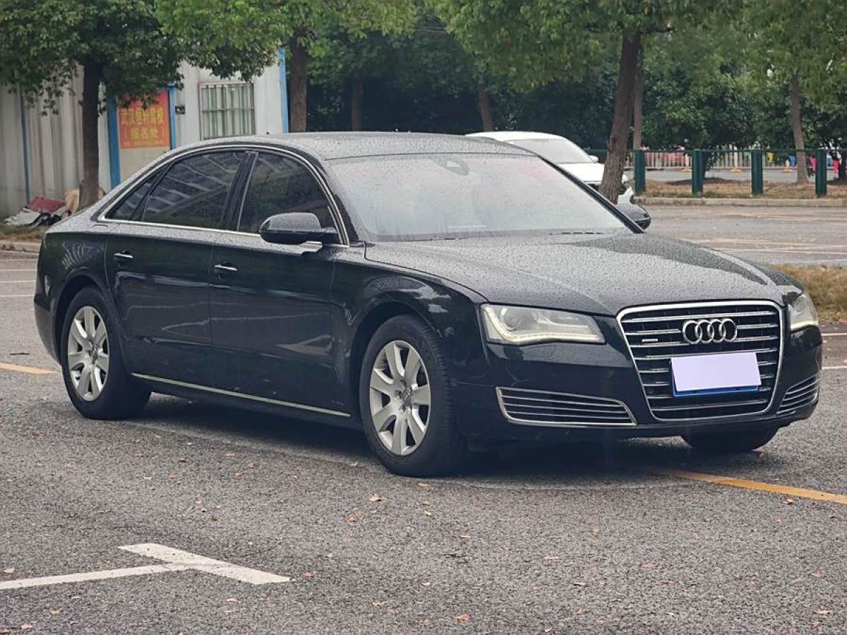 奧迪 奧迪A8  2012款 A8L 45 TFSI quattro豪華型圖片