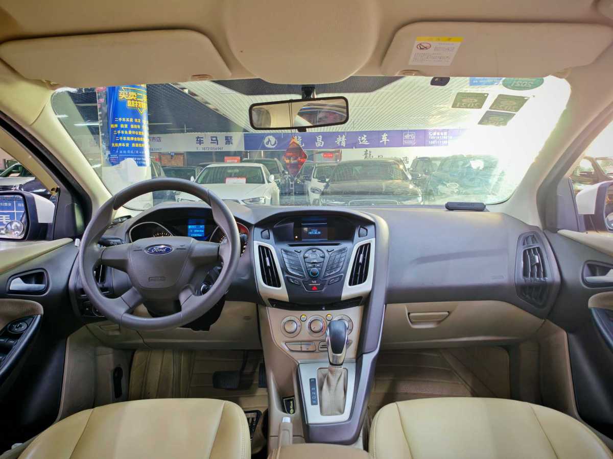 福特 福克斯  2012款 三廂 1.6L 自動(dòng)舒適型圖片