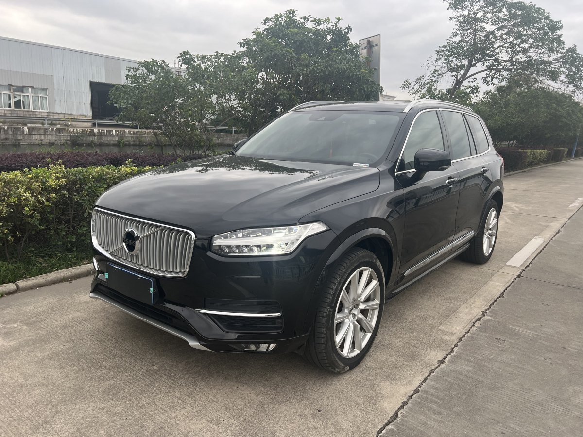 沃爾沃 XC90  2019款  T6 智逸版 7座 國(guó)VI圖片