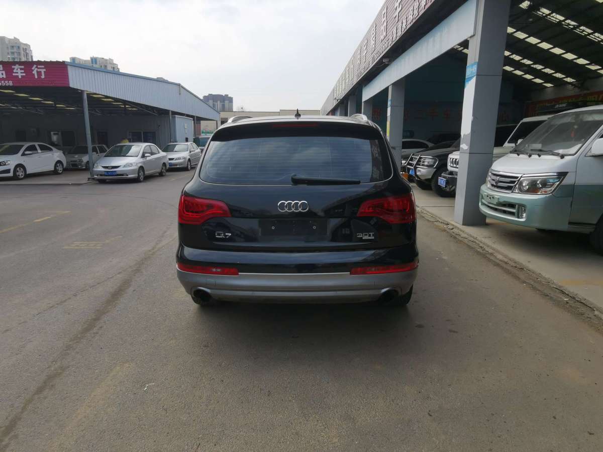 奧迪 奧迪Q7  2012款 3.0 TFSI 進(jìn)取型(200kW)圖片