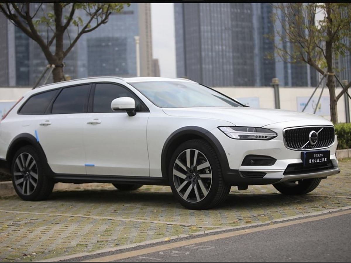 沃爾沃 V90  2024款 Cross Country B5 AWD 智尊版圖片