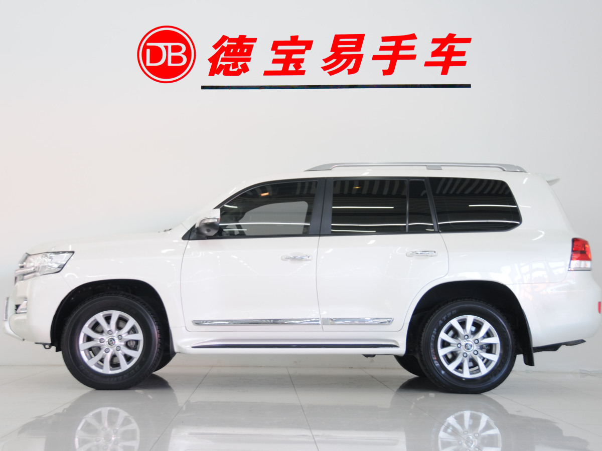 2019年1月豐田 蘭德酷路澤  2018款 5.7L VX-R 12氣 底升(中東版)