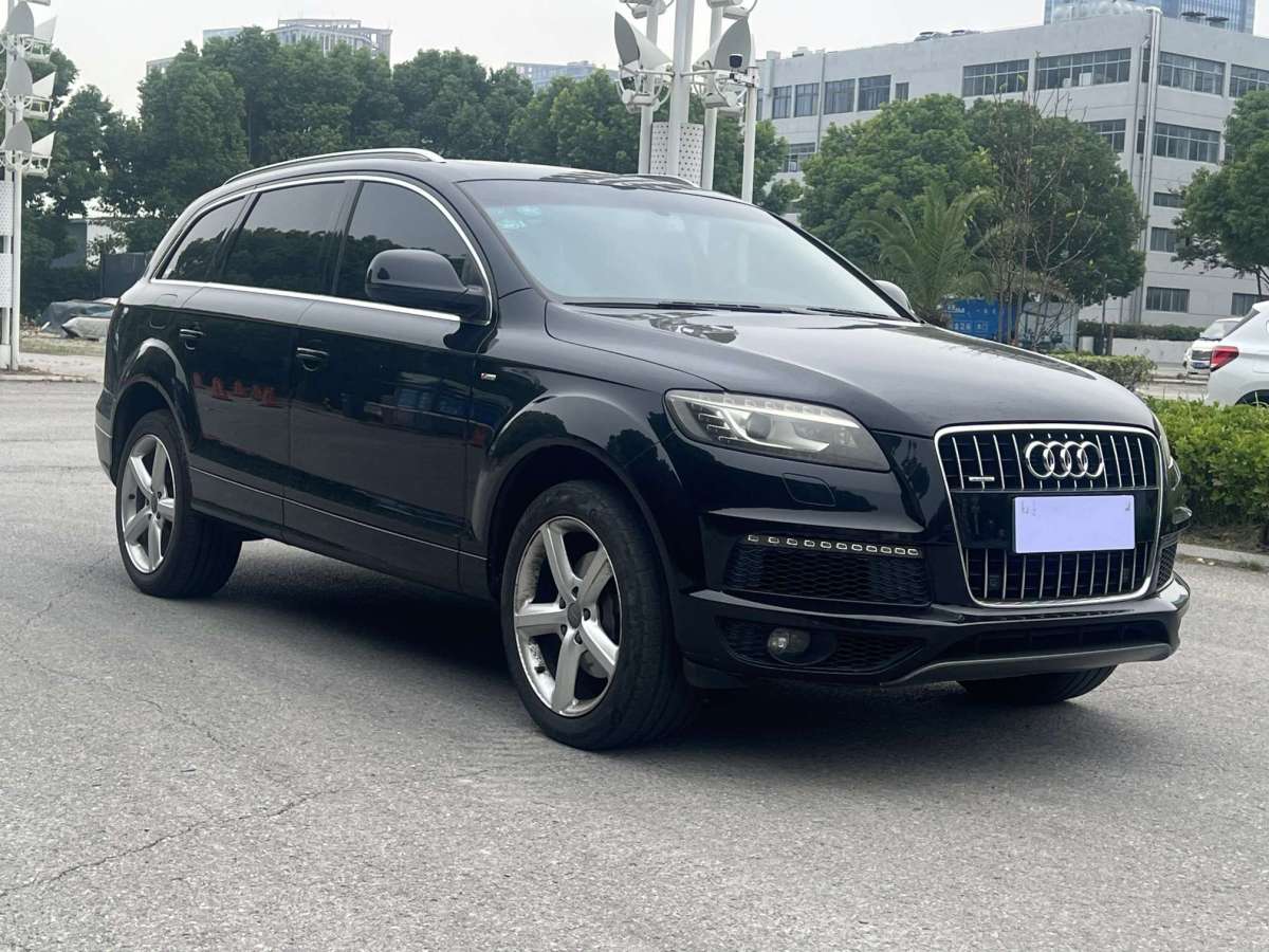 奧迪 奧迪Q7  2014款 35 TFSI 運(yùn)動型圖片