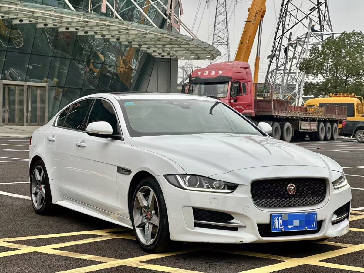 捷豹 XE  2015款 2.0T 200PS R-Sport圖片