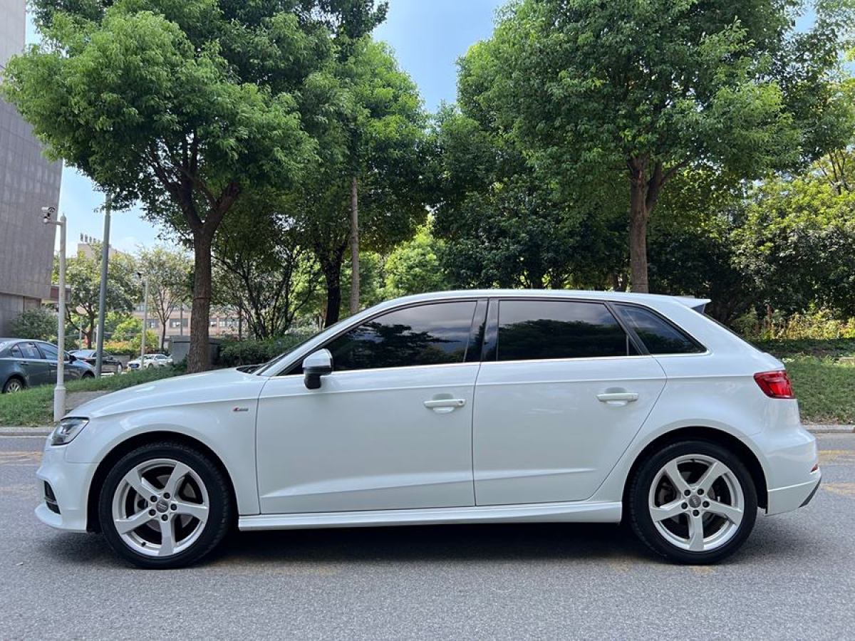 2019年9月奧迪 奧迪A3  2019款 Sportback 35 TFSI 時(shí)尚型 國VI