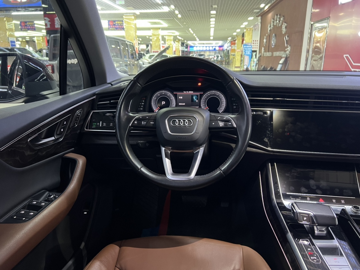 奧迪 奧迪Q7  2020款 55 TFSI quattro S line運(yùn)動(dòng)型圖片