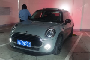 MINI MINI 1.5T COOPER 經(jīng)典派