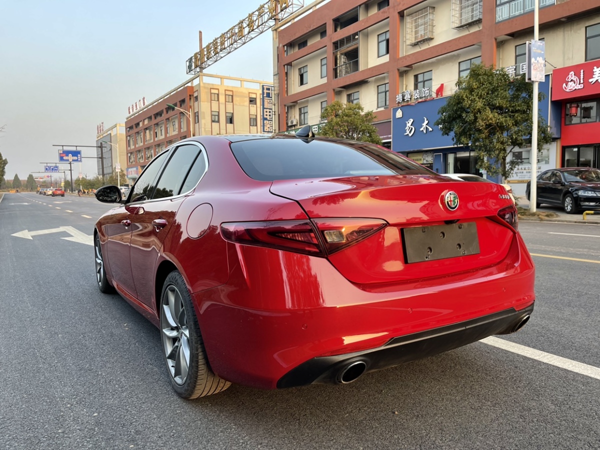 阿爾法·羅密歐 giulia 2020款 2.0t 280hp 豪華版圖片