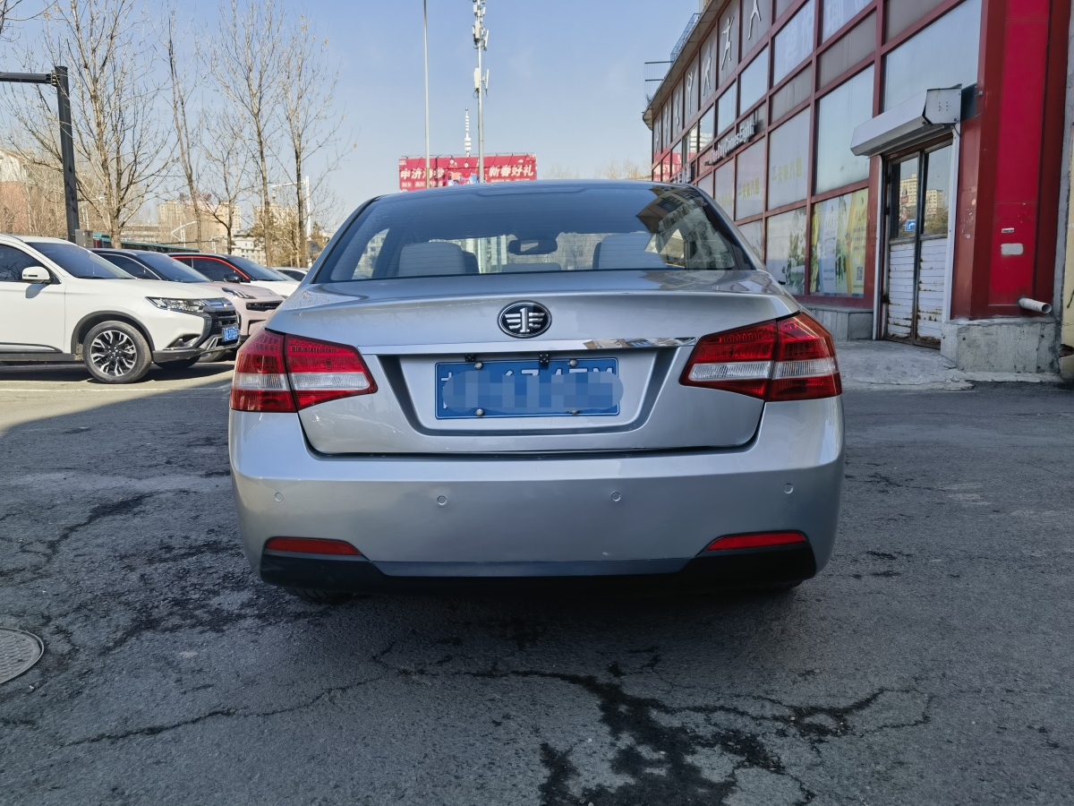 奔騰 B70  2012款 1.8L 自動時尚型圖片